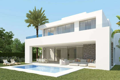 Cluster house for sale in Río Real, Marbella, Málaga. 