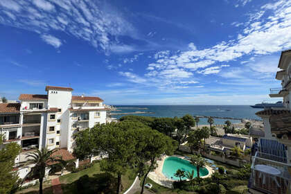 Apartment for sale in Puerto Banús, Málaga. 