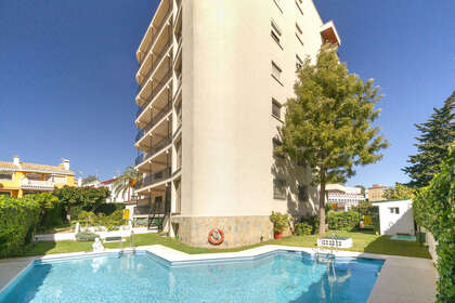 Apartment for sale in Montemar, Torremolinos, Málaga. 