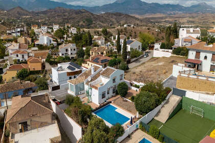 Cluster house for sale in Coín, Málaga. 