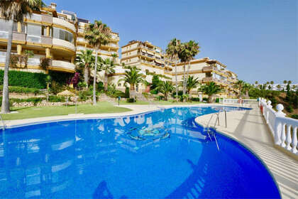 Apartment for sale in Calahonda, Mijas, Málaga. 