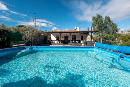 Ranch for sale in Alhaurín el Grande, Málaga. 