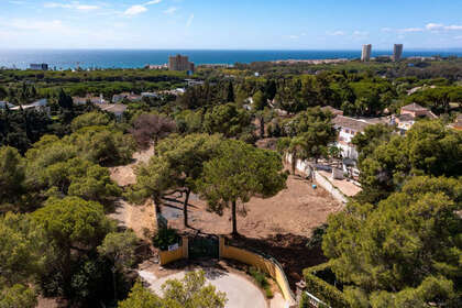 Plot for sale in Hacienda Las Chapas, Marbella, Málaga. 