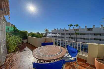 Penthouse for sale in Puerto Banús, Marbella, Málaga. 