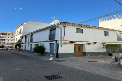 House for sale in Estepona, Málaga. 