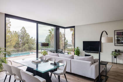 Chalet Adosado venta en El Atabal, Málaga. 