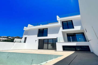 House for sale in Torreblanca, Fuengirola, Málaga. 