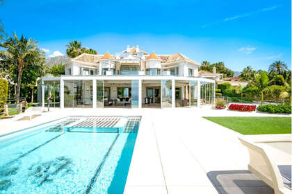 Cluster house for sale in Sierra Blanca, Marbella, Málaga. 