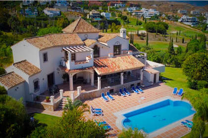 Cluster house for sale in Cancelada, Estepona, Málaga. 