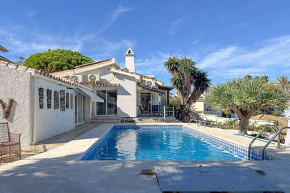 Cluster house for sale in Cerros Del Lago, Marbella, Málaga. 