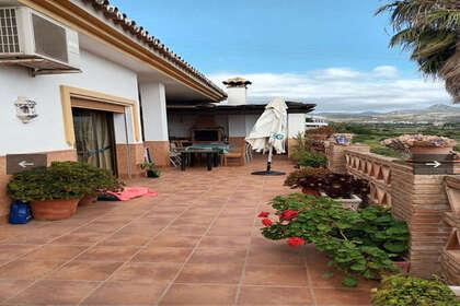 Cluster house for sale in Cancelada, Estepona, Málaga. 