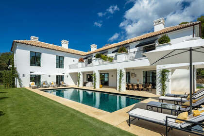 Cluster house for sale in Puerto Banús, Marbella, Málaga. 