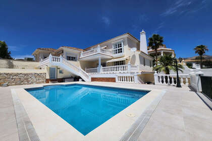 Cluster house for sale in Mijas Costa, Málaga. 