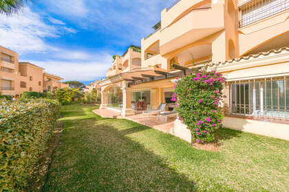 Apartment for sale in Elviria, Marbella, Málaga. 