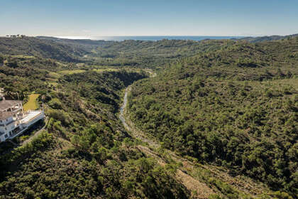 Plot for sale in Benahavís, Málaga. 