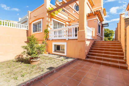 Maison de ville vendre en Los Alamos, Torremolinos, Málaga. 