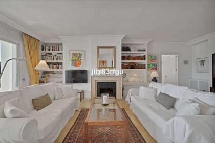 Apartment for sale in Guadalmina, Málaga. 