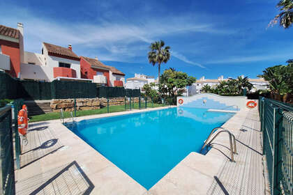 Дом Продажа в Estepona, Málaga. 