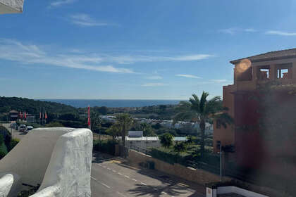 Апартаменты Продажа в Casares, Málaga. 