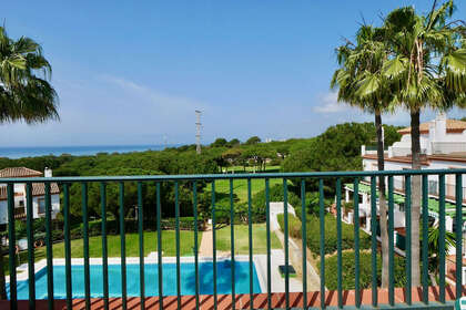 Дом Продажа в Puerto de Cabopino, Marbella, Málaga. 