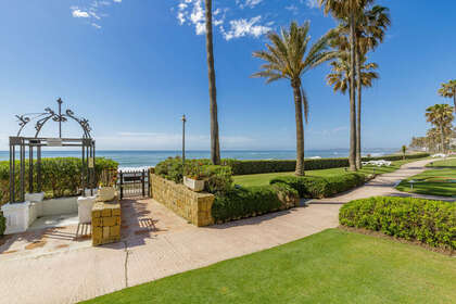 Апартаменты Продажа в Estepona, Málaga. 