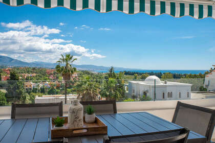 Apartment for sale in Nueva andalucia, Málaga. 