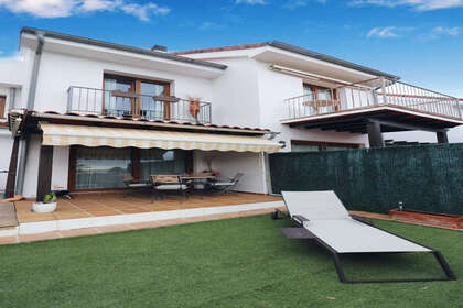 House for sale in Torreblanca, Fuengirola, Málaga. 