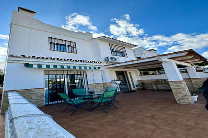 Cluster house for sale in Alhaurín de la Torre, Málaga. 