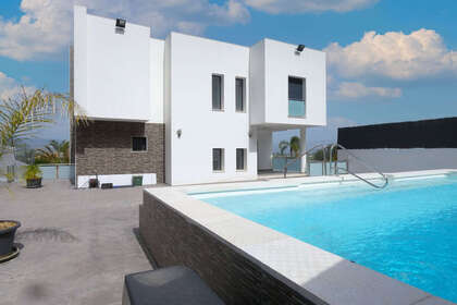 Cluster house for sale in Coín, Málaga. 