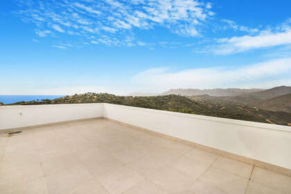 Cluster house for sale in Ojén, Málaga. 