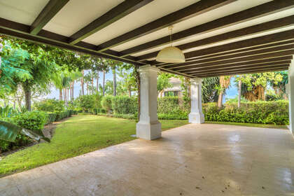 Cluster house for sale in Puerto Banús, Marbella, Málaga. 