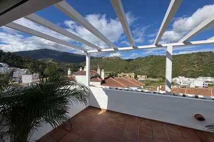 Penthouse for sale in Benahavís, Málaga. 