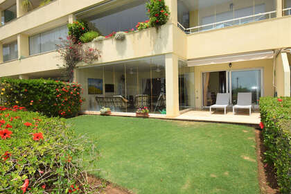 Apartment for sale in Puerto de Cabopino, Marbella, Málaga. 