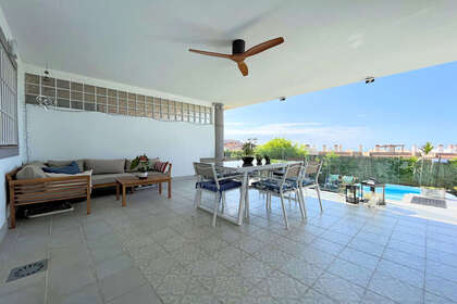 Apartment for sale in Casares, Málaga. 