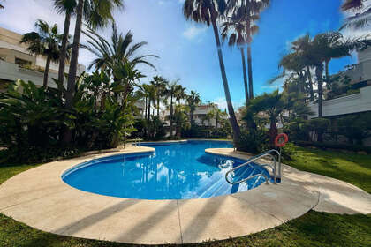 Apartment for sale in Nueva andalucia, Málaga. 