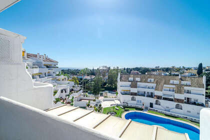Apartment for sale in Nueva andalucia, Málaga. 