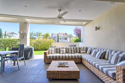 Apartment for sale in Puerto Banús, Marbella, Málaga. 