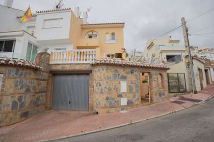House for sale in Mijas Costa, Málaga. 