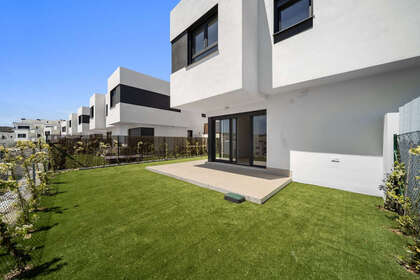 House for sale in Cala Del Moral, La, Málaga. 