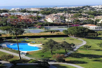 Apartment for sale in Nueva andalucia, Málaga. 