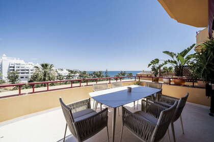 Apartment for sale in Estepona, Málaga. 