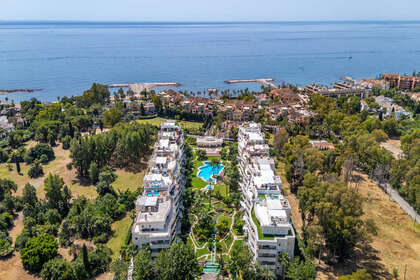 Apartment for sale in Puerto Banús, Málaga. 