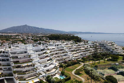 Apartment for sale in Guadalmina, Málaga. 