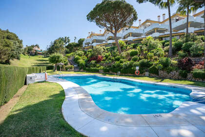 Apartment for sale in Calahonda, Mijas, Málaga. 