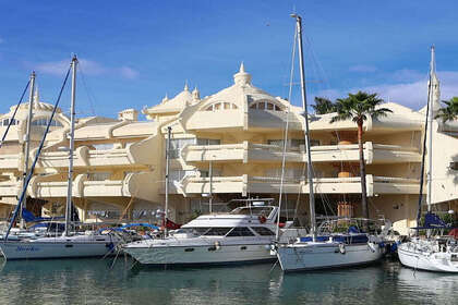 Apartment for sale in Benalmádena, Málaga. 