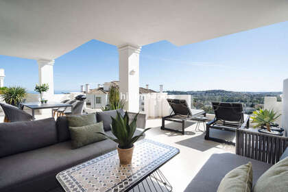 Apartment for sale in Nueva andalucia, Málaga. 