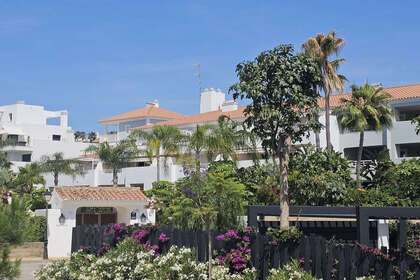 Apartment for sale in Puerto Banús, Marbella, Málaga. 