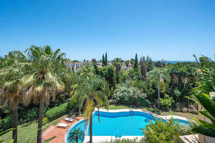 Apartment for sale in Puerto Banús, Marbella, Málaga. 