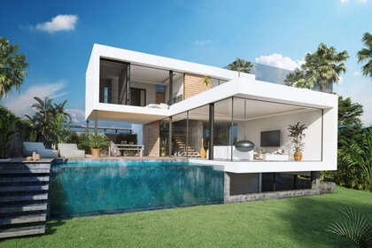 Cluster house for sale in El Paraiso, Estepona, Málaga. 