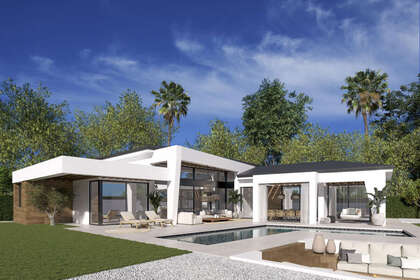 Cluster house for sale in Nueva andalucia, Málaga. 